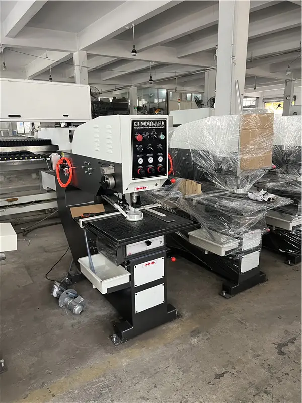 E-LD0222-Automatic-Glass-Drilling-Machine05(12)61q