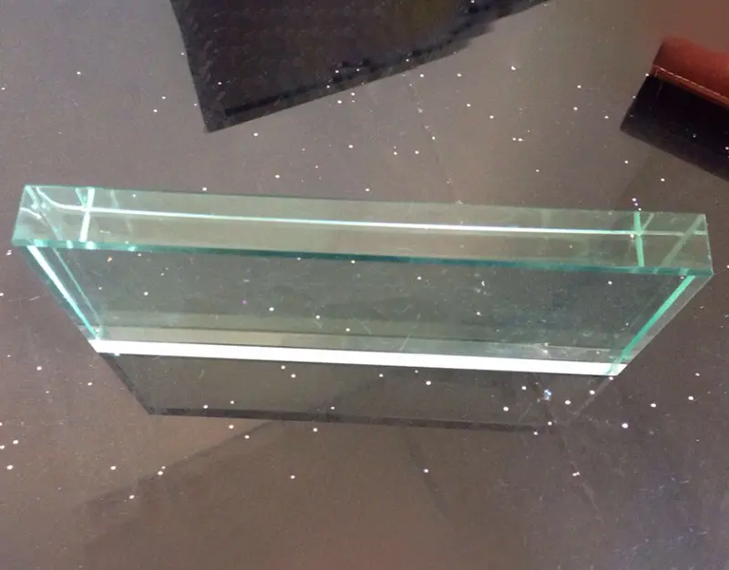 Glass sample after grinding and polishing01s70