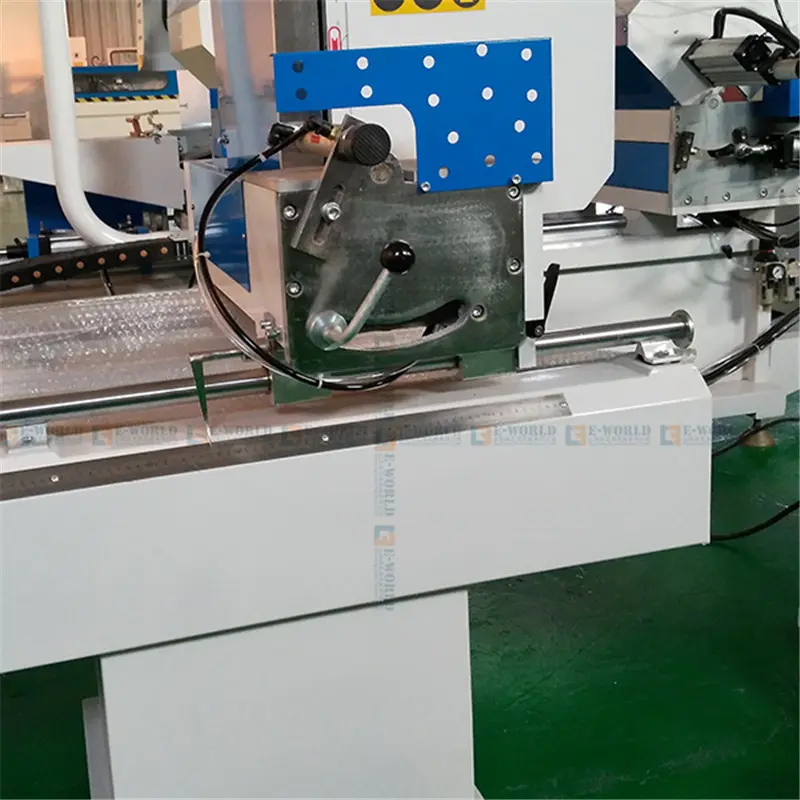 PVC Double Head Cutting Saw05.jpg